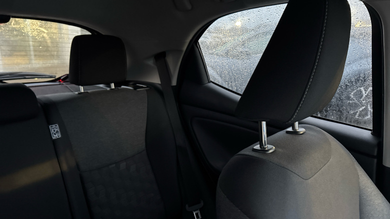 Toyota Yaris 1.5 Hybrid Design 5dr CVT Hybrid Hatchback